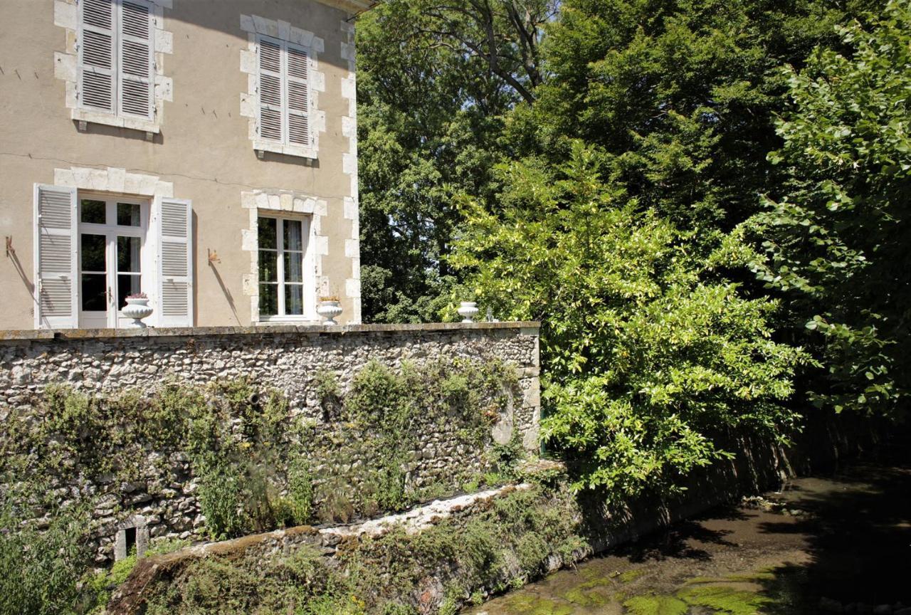 Chambre D'Hotes Les Rives De La Tronne Mer Exterior photo
