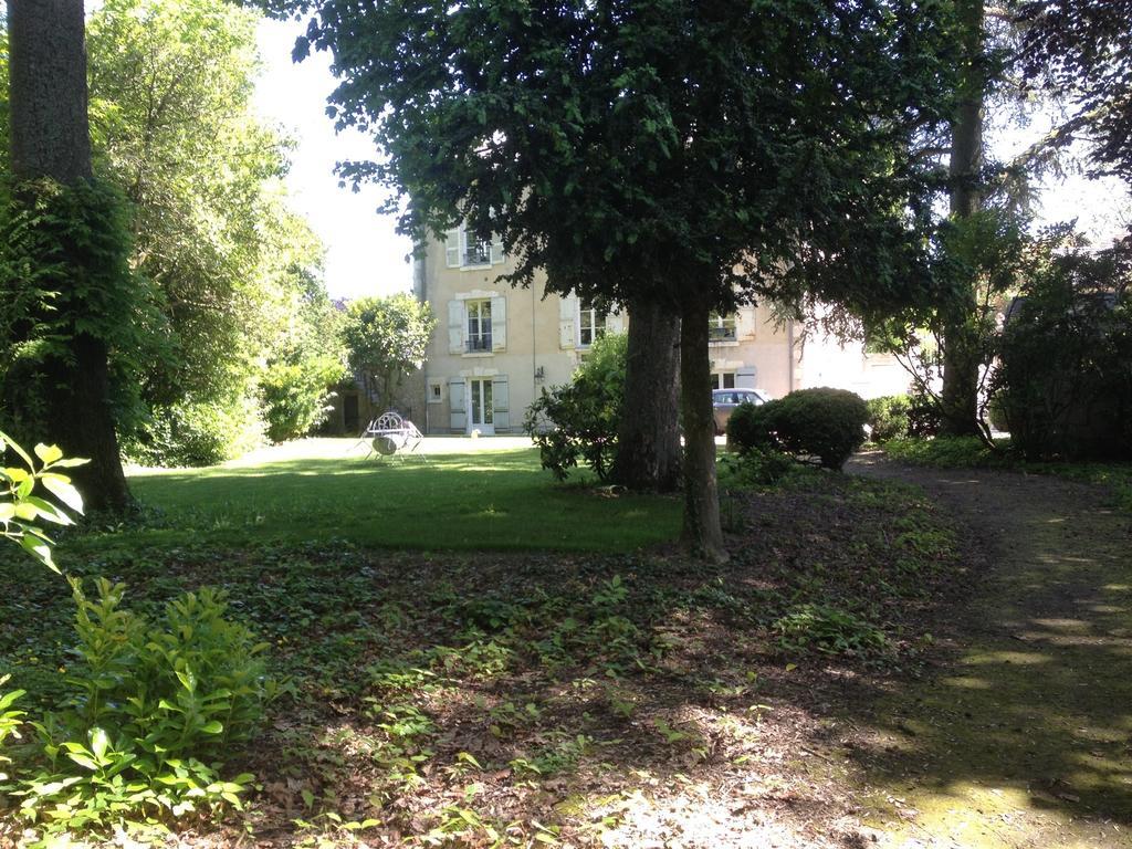 Chambre D'Hotes Les Rives De La Tronne Mer Exterior photo