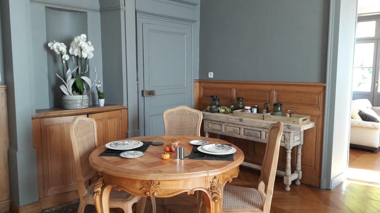 Chambre D'Hotes Les Rives De La Tronne Mer Exterior photo